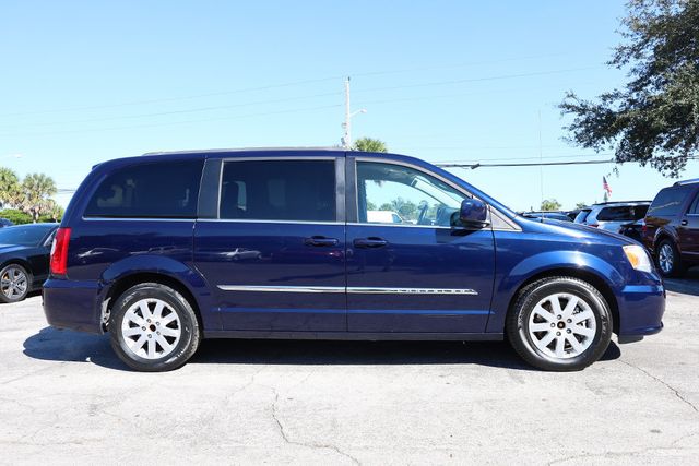 2016 CHRYSLER Town & Country 4dr Wagon Touring - 22939088 - 2