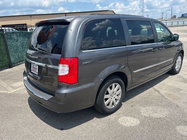 2016 Chrysler Town & Country 4dr Wagon Touring - 22893279 - 3