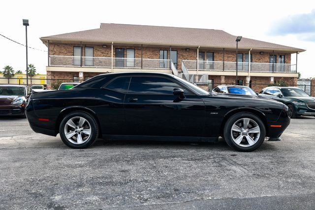 2016 Dodge Challenger 2dr Coupe R/T - 22935179 - 14