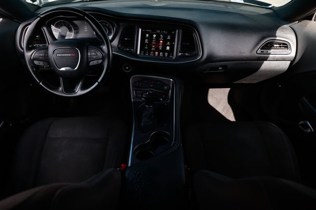 2016 Dodge Challenger 2dr Coupe R/T - 22935179 - 22