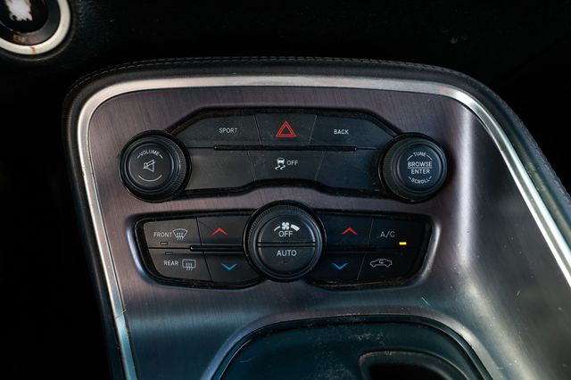 2016 Dodge Challenger 2dr Coupe R/T - 22935179 - 32