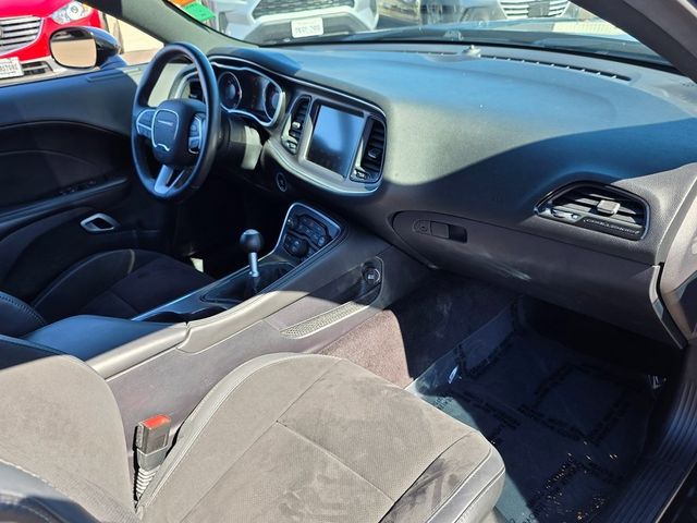 2016 Dodge Challenger 2dr Coupe R/T Scat Pack - 22936959 - 13