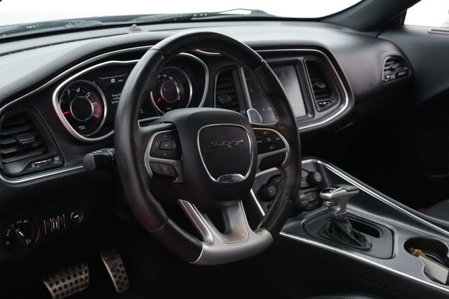 2016 Dodge Challenger 2dr Coupe SRT 392 - 20661803 - 10