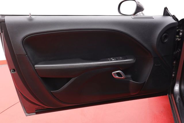 2016 Dodge Challenger 2dr Coupe SRT 392 - 20661803 - 16