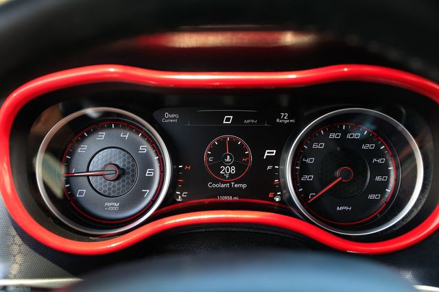 2016 Dodge Charger 4dr Sedan R/T Scat Pack RWD - 22903606 - 30