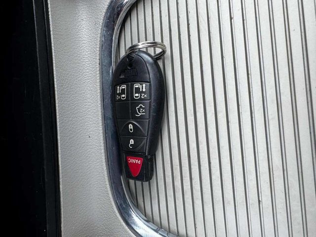 2016 Dodge Grand Caravan SXT 4dr Mini Van - 22936429 - 21