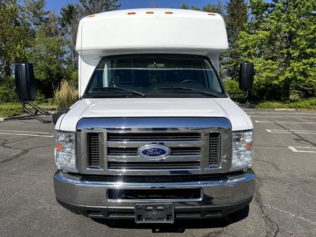 2016 Ford E350 Non-CDL 4 Wheelchair Shuttle Bus For Sale For Adults Seniors Medical Handicapped Transportation - 22417553 - 1