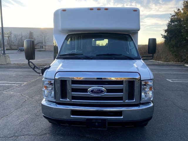 2016 Ford E450 22 Pass. Wheelchair Shuttle Bus 47k Miles For Adults Churches Seniors & Handicapped Transport - 22227028 - 1