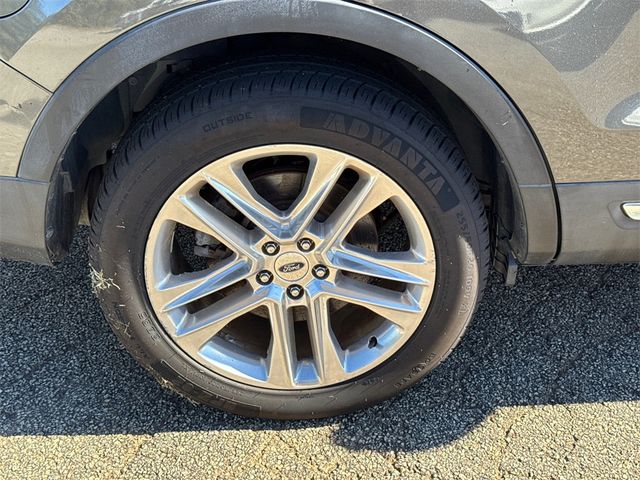 2016 Ford Explorer FWD 4dr XLT - 22932366 - 16