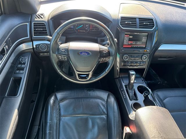2016 Ford Explorer FWD 4dr XLT - 22932366 - 22