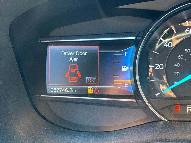 2016 Ford Explorer FWD 4dr XLT - 22932366 - 27