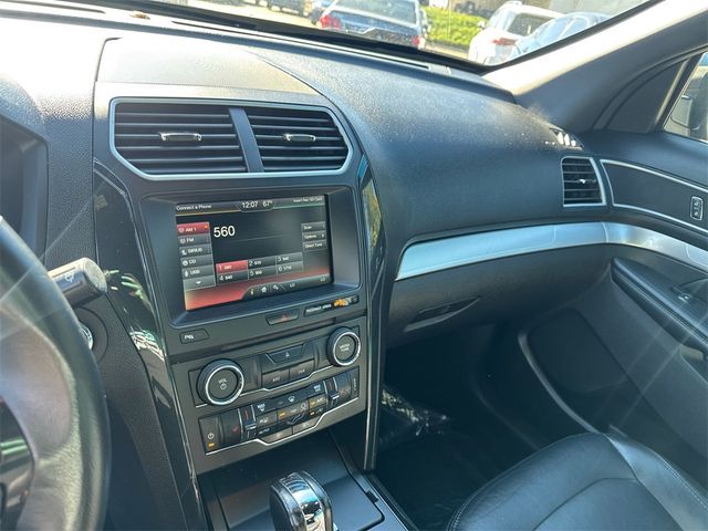 2016 Ford Explorer FWD 4dr XLT - 22932366 - 28