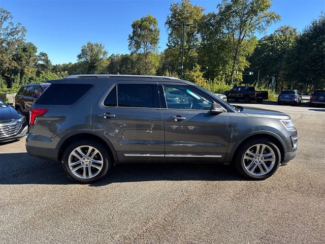2016 Ford Explorer FWD 4dr XLT - 22932366 - 7
