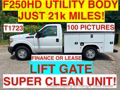 2016 Ford F250HD UTILITY WITH LIFT GATE! JUST 21k MILES!
