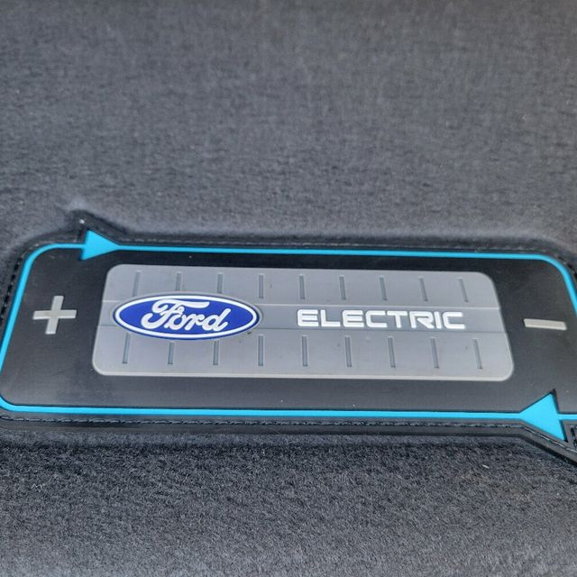 2016 Ford Focus Electric 5dr Hatchback - 22324601 - 16