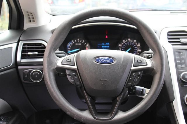 2016 Ford Fusion 4dr Sedan S FWD - 22919930 - 19