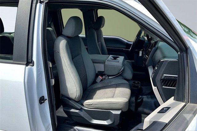 2016 Ford F-150 4WD SuperCab 145" XL - 22876832 - 8