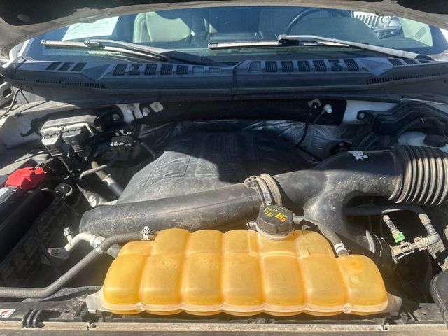 2016 Ford F-150 LARIAT - 22936578 - 15