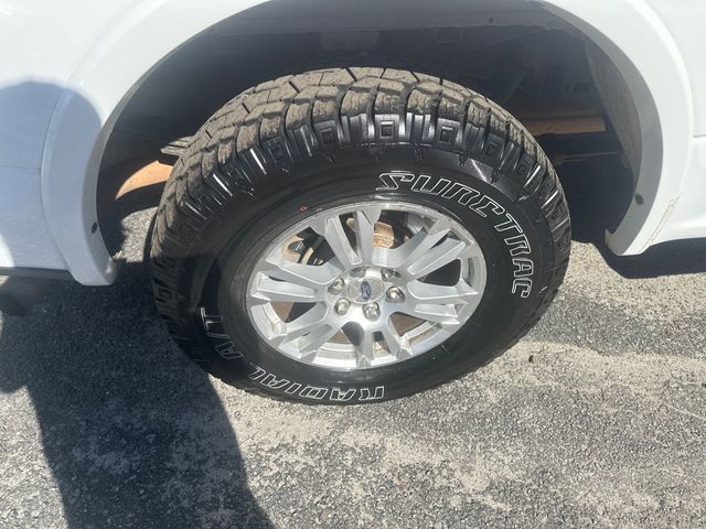 2016 Ford F-150 LARIAT - 22936578 - 18