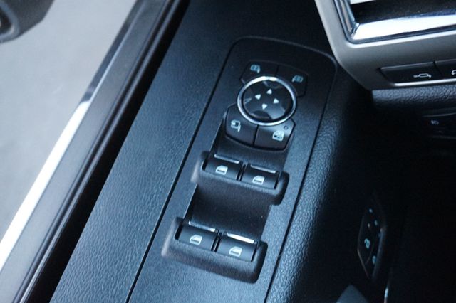 2016 Ford F-150 PLATINUM, 5.0L V8, PREMIUM WHEELS, HARD TONNEAU BED COVER - 22938209 - 22