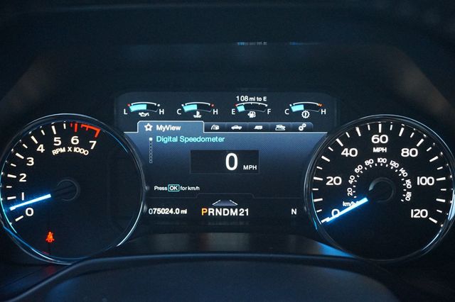 2016 Ford F-150 PLATINUM, 5.0L V8, PREMIUM WHEELS, HARD TONNEAU BED COVER - 22938209 - 26