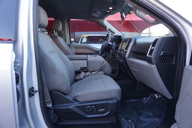 2016 Ford F-150 XLT, PREMIUM WHEELS, RUNNING BOARDS, TOWING PACKAGE, BED LINER - 22936718 - 19
