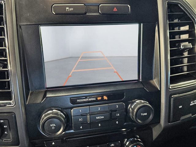 2016 Ford F-150 XLT SuperCrew 4WD - 22934116 - 16