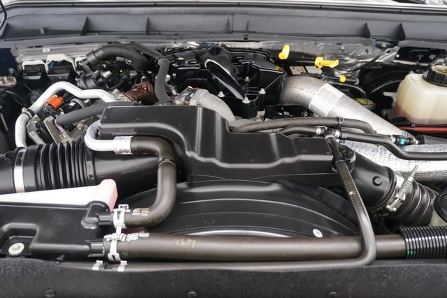 2016 Ford Super Duty F-250 SRW  - 22917359 - 32