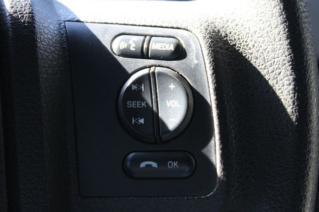 2016 Ford Super Duty F-250 SRW 4WD Crew Cab 156" XLT - 22936190 - 24