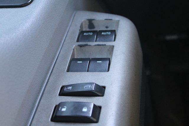 2016 Ford Super Duty F-250 SRW 4WD Crew Cab 156" XLT - 22936190 - 27