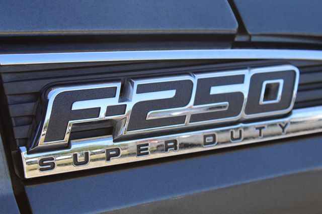 2016 Ford Super Duty F-250 SRW 4WD Crew Cab 156" XLT - 22936190 - 31