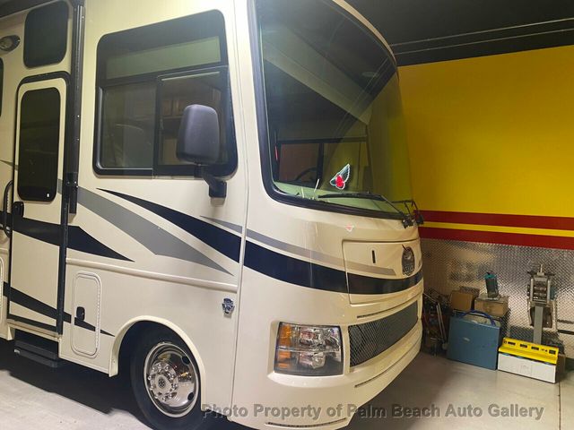 2016 Ford Super Duty F-53 Motorhome  - 21687570 - 9