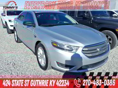 2016 Ford Taurus SE's photo