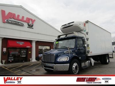 2016 Freightliner M2 106