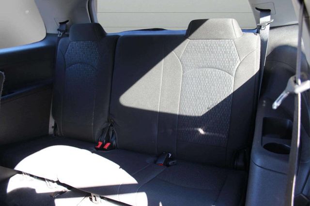 2016 GMC Acadia FWD 4dr SLE w/SLE-1 - 22930548 - 13