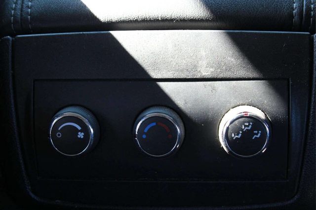 2016 GMC Acadia FWD 4dr SLE w/SLE-1 - 22930548 - 26