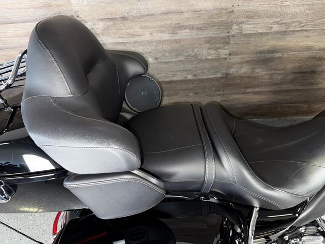 2016 Harley-Davidson FLTRU Road Glide Ultra One Owner! - 22934887 - 5