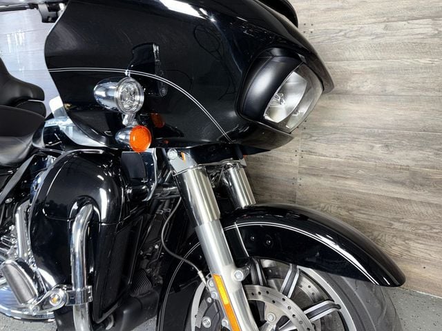 2016 Harley-Davidson FLTRU Road Glide Ultra One Owner! - 22934887 - 6