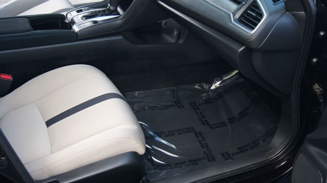 2016 Honda Civic Sedan 4 NEW TIRES ,JUST SERVICED , VERY CLEAN INSIDE AND OUT  - 22925475 - 36