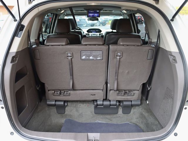 2016 Honda Odyssey 5dr EX-L w/RES - 22933835 - 29