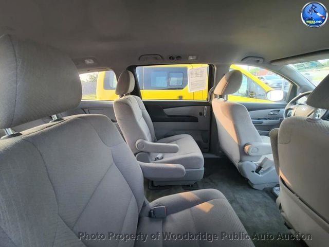2016 Honda Odyssey 5dr LX - 22895973 - 9