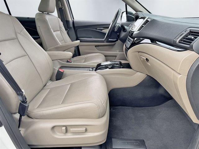 2016 Honda Pilot AWD 4dr Elite w/RES & Navi - 22936139 - 26