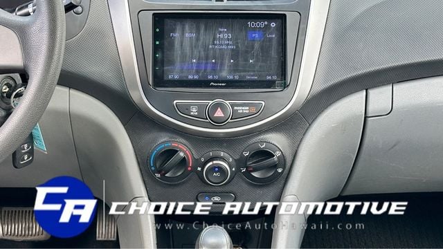 2016 Hyundai Accent 4dr Sedan Automatic SE - 22389825 - 17