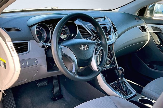 2016 Hyundai Elantra 4dr Sedan Automatic SE - 22940346 - 10