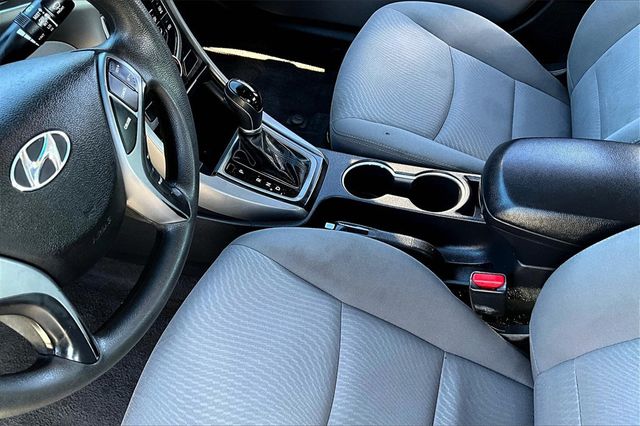 2016 Hyundai Elantra 4dr Sedan Automatic SE - 22940346 - 28