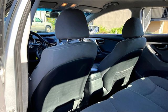 2016 Hyundai Elantra SE Sedan 4D - 22904546 - 17