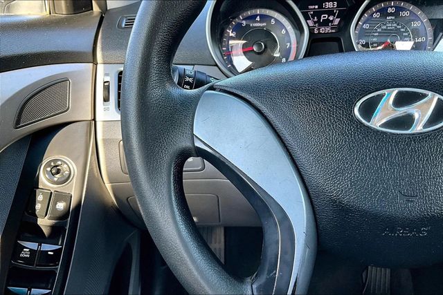 2016 Hyundai Elantra SE Sedan 4D - 22904546 - 20