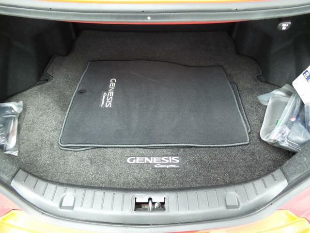 2016 Hyundai Genesis Coupe 2dr 3.8L Manual R-Spec - 15400110 - 9