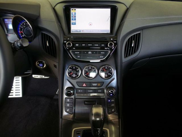 2016 Hyundai Genesis Coupe 2dr 3.8L Manual R-Spec - 15400110 - 6