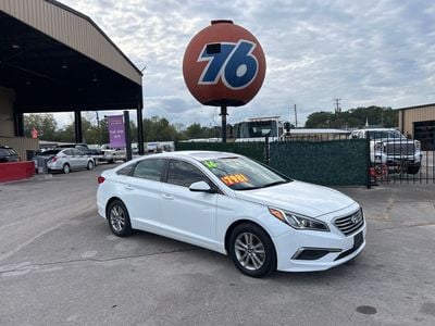 2016 Hyundai Sonata - 5NPE24AF5GH298357